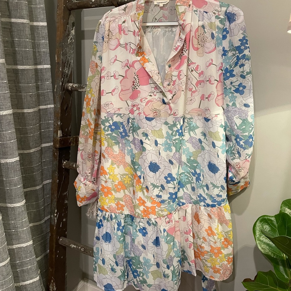 Floral fun lightweight cocktail dress